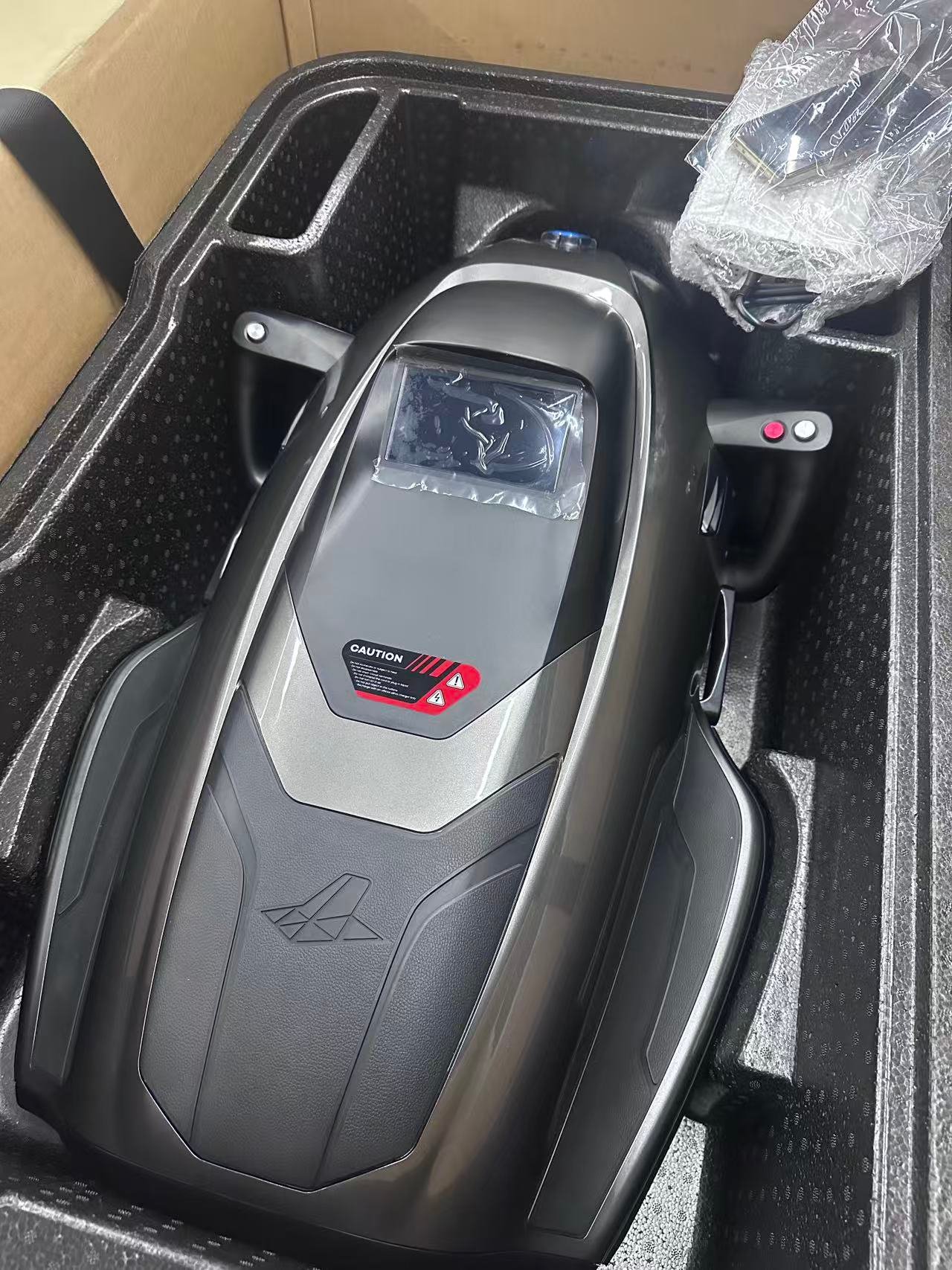 HAVOSPARK H9 Electric Underwater Scooter – 3.3kW Power, 40m Depth, 100min Runtime - Image 11